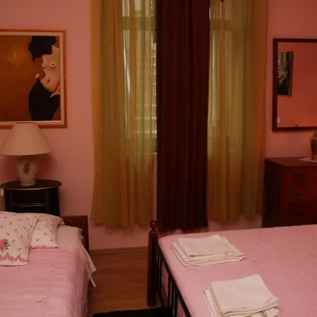 Mia Apartment