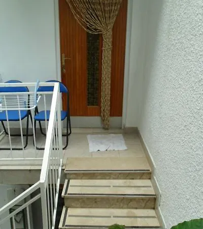 Apartment Mia Podgora