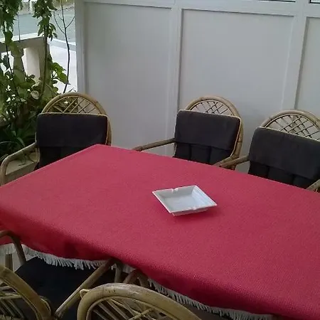 Apartment Mia Podgora